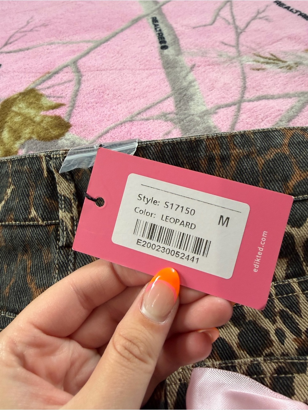 Edikted Leopard Print Denim Mini Skirt - Picture 5 of 6